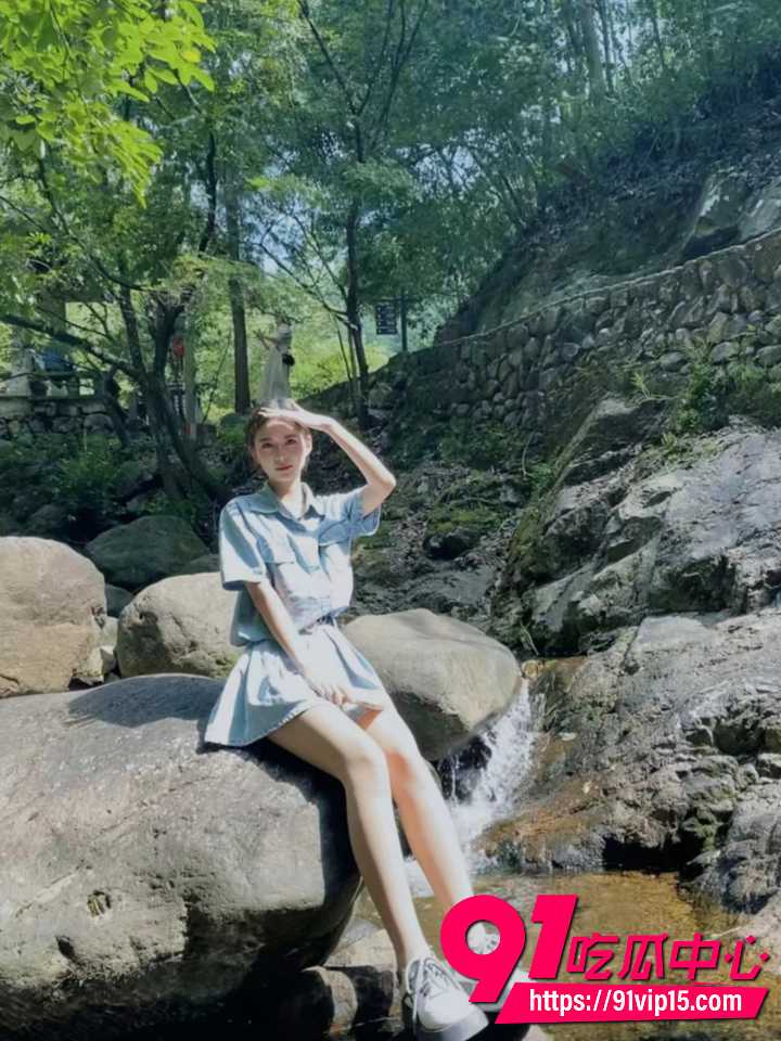 准新娘发请帖当晚睡群友3