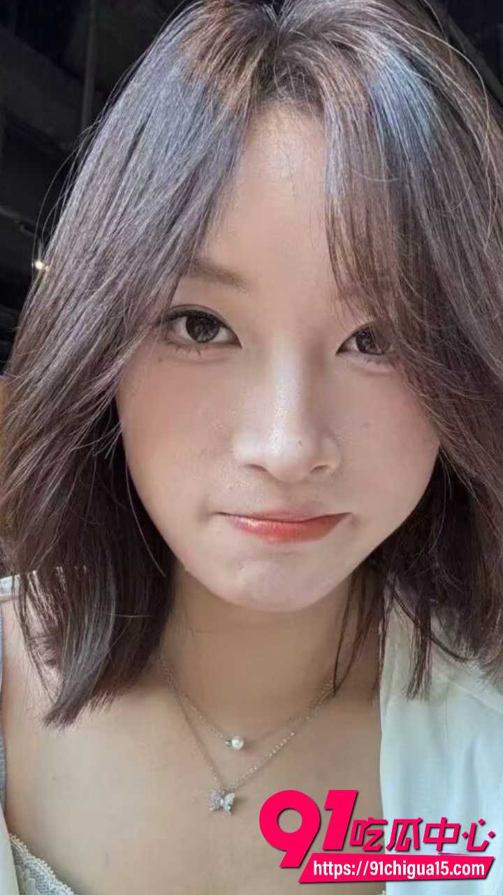 吉林高颜值反差学生妹张语桐被金主包养调教2