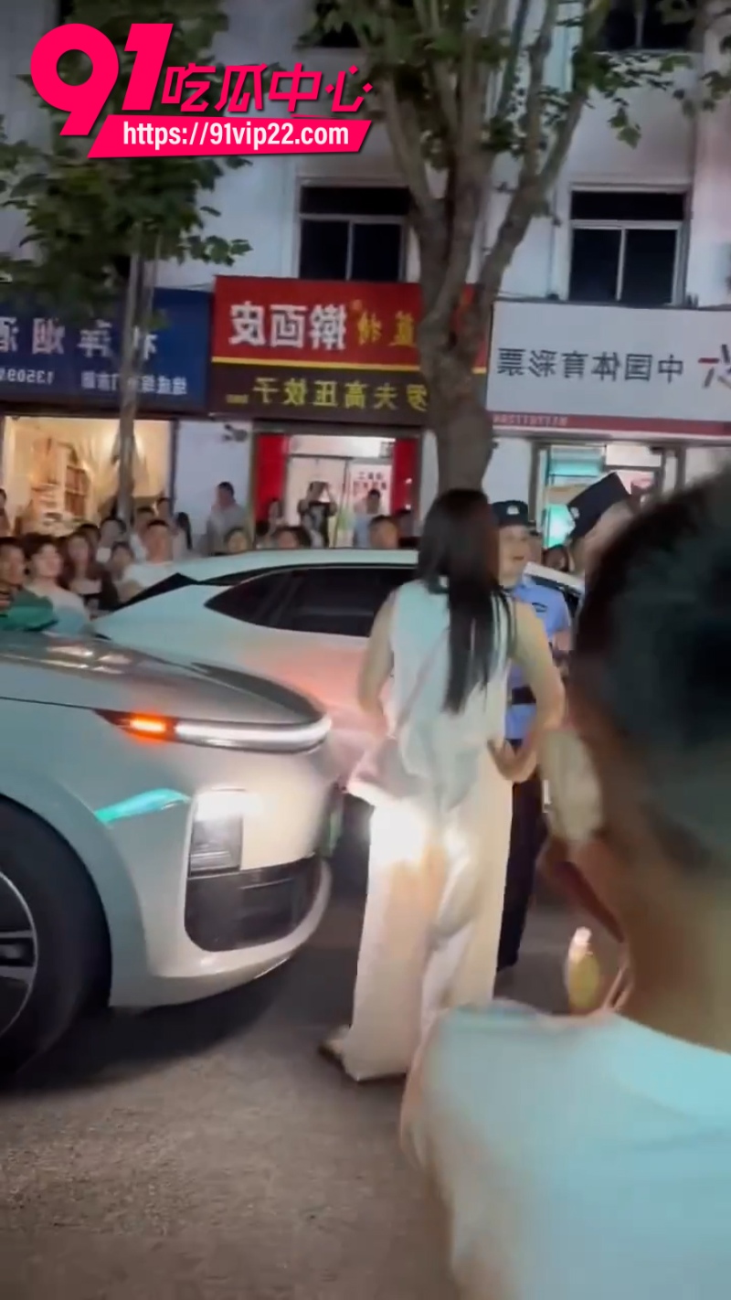 陕西洛南抓小三砸车事件6