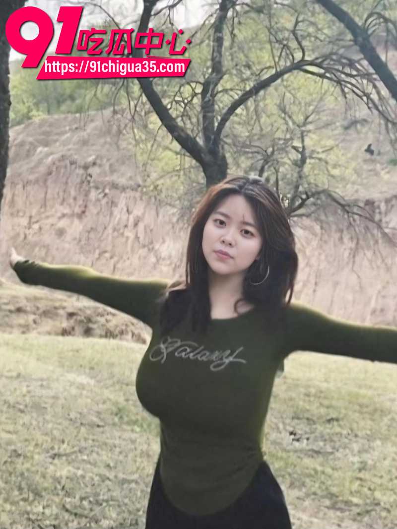 广东微胖嫩妹谢佳裸贷资料曝光3