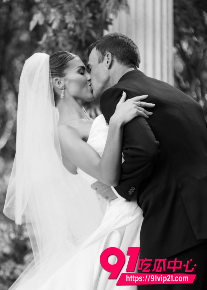 网红佩吉洛伦泽13