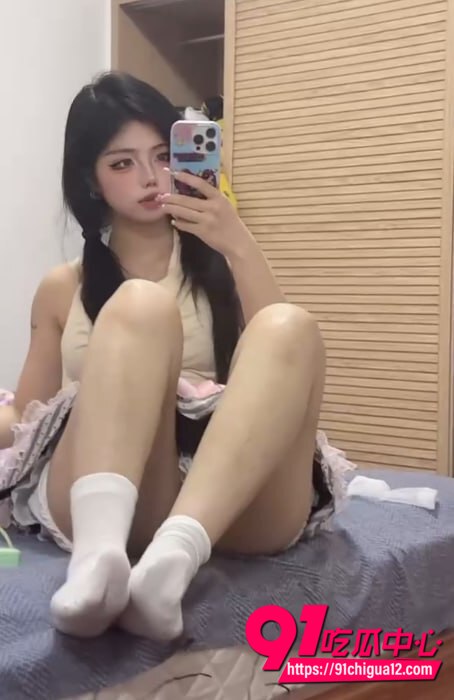梨梨美袜定制视频流出2