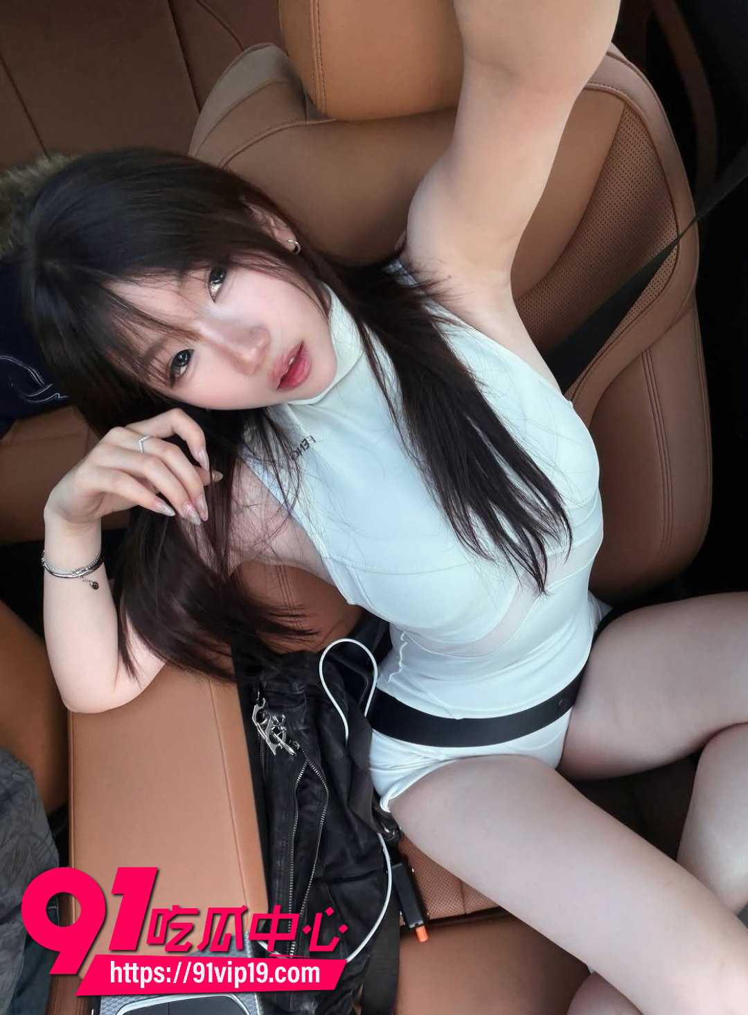 高颜值巨乳混血儿aryminh1
