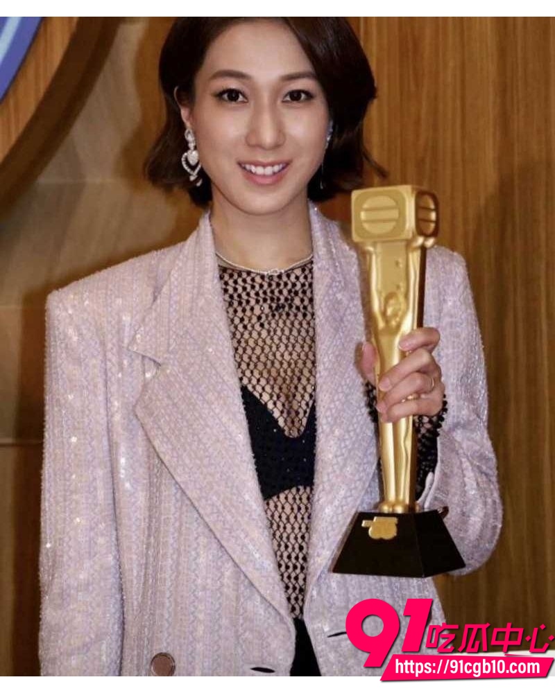 TVB花旦钟嘉欣 15