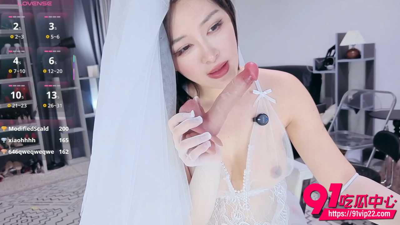 ST站御姐Candice99大尺度自慰2