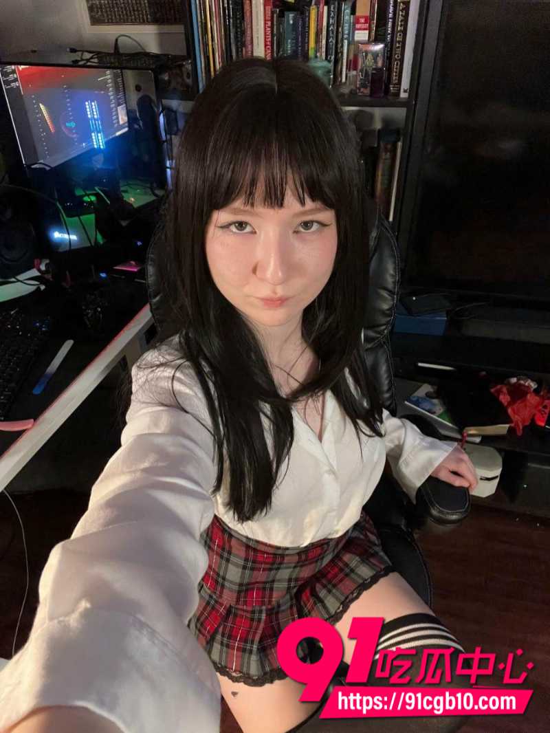 OnlyFans网红Bad Dragon1