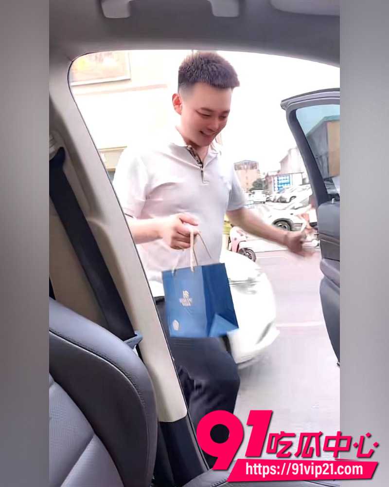 大小娟子私密视频 52