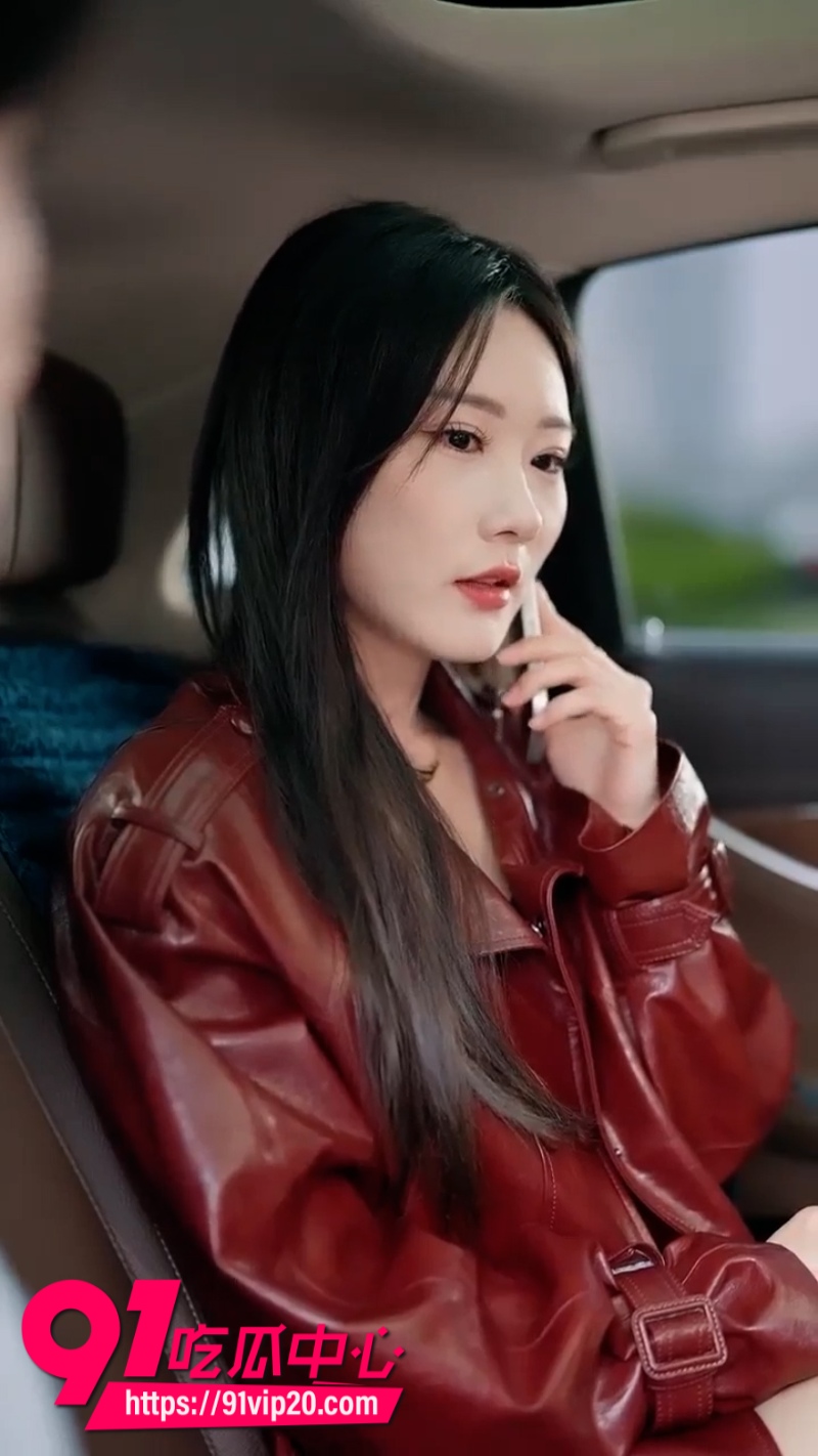 国产擦边短剧结婚当天和女友姐姐一起穿越了2