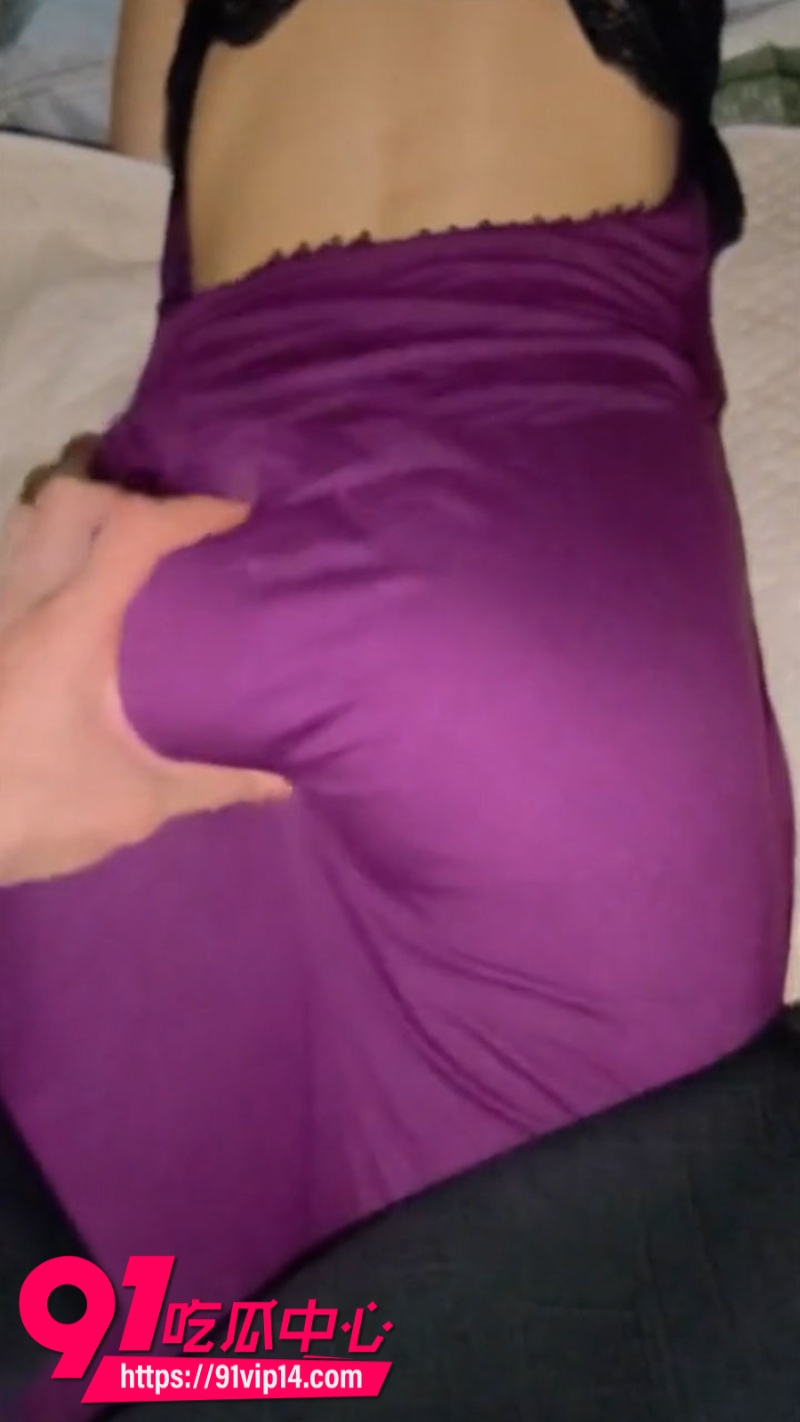 海角大神勾人俏妈妈付费作品分享勾引自己的亲妈乱伦0
