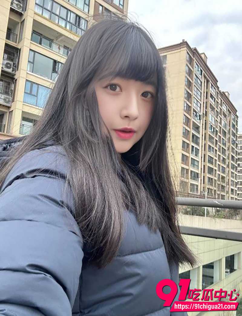 湖南大学生张雪婷裸贷视频 2