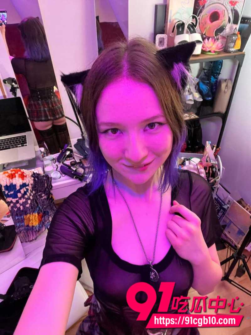 OnlyFans网红Bad Dragon4