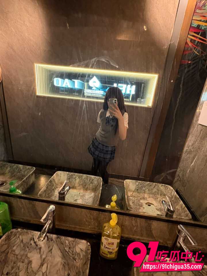 天津伯苓高中女生瑶瑶2