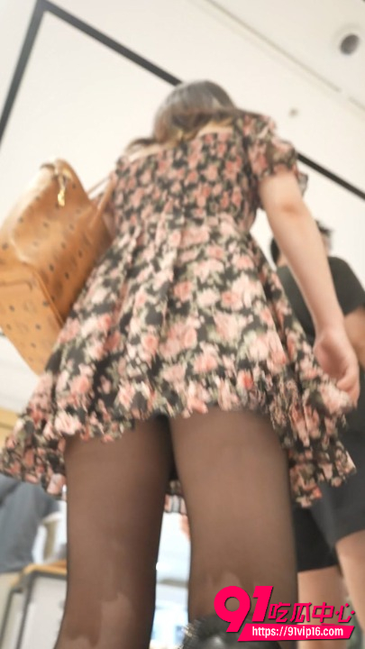 连衣裙黑丝小姐姐4