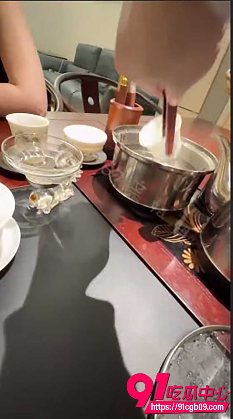 4爆操学姐视频 1